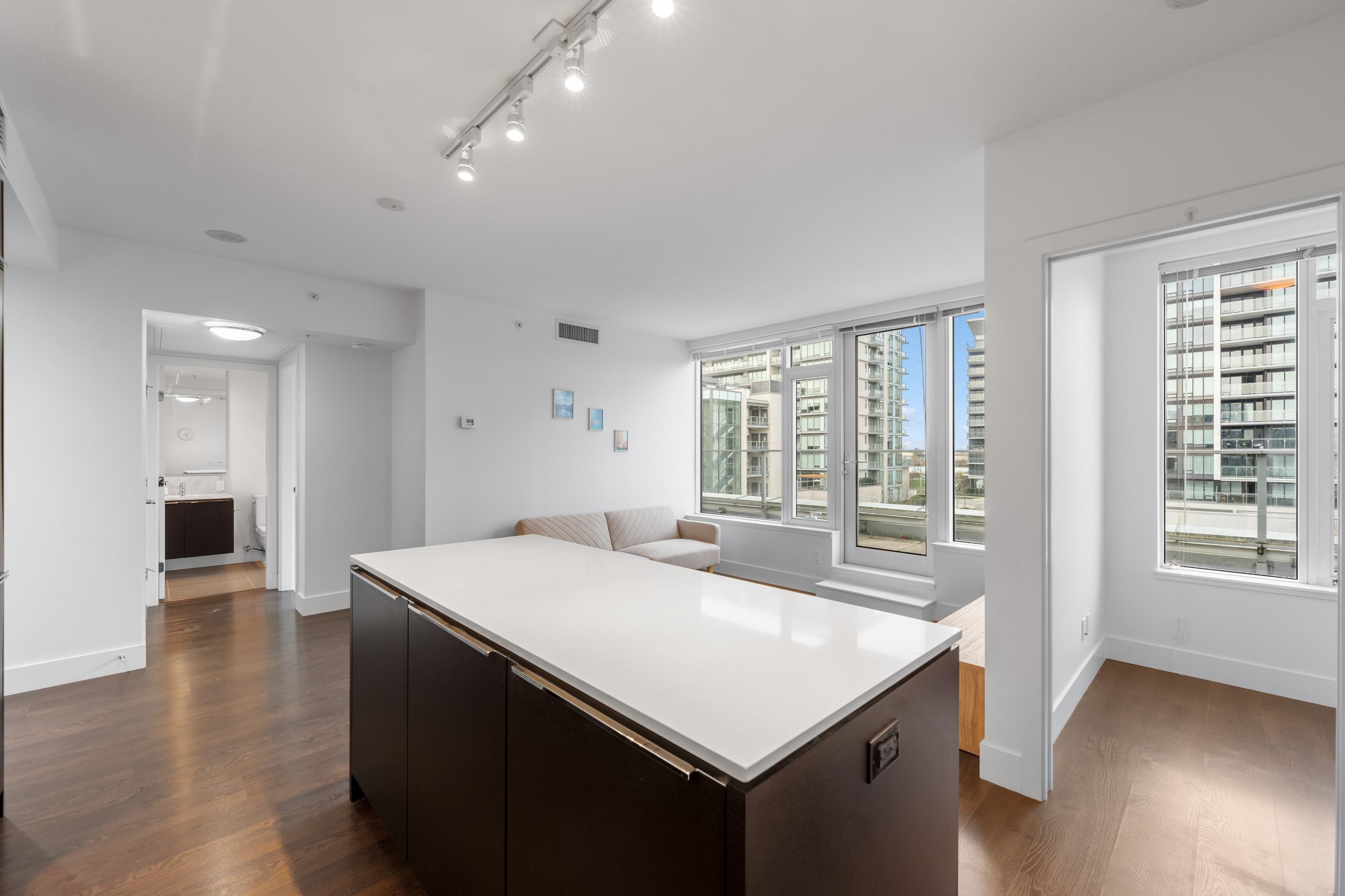 621 5233 Gilbert Road Richmond For Sale, R3086358 - StrawHomes.com