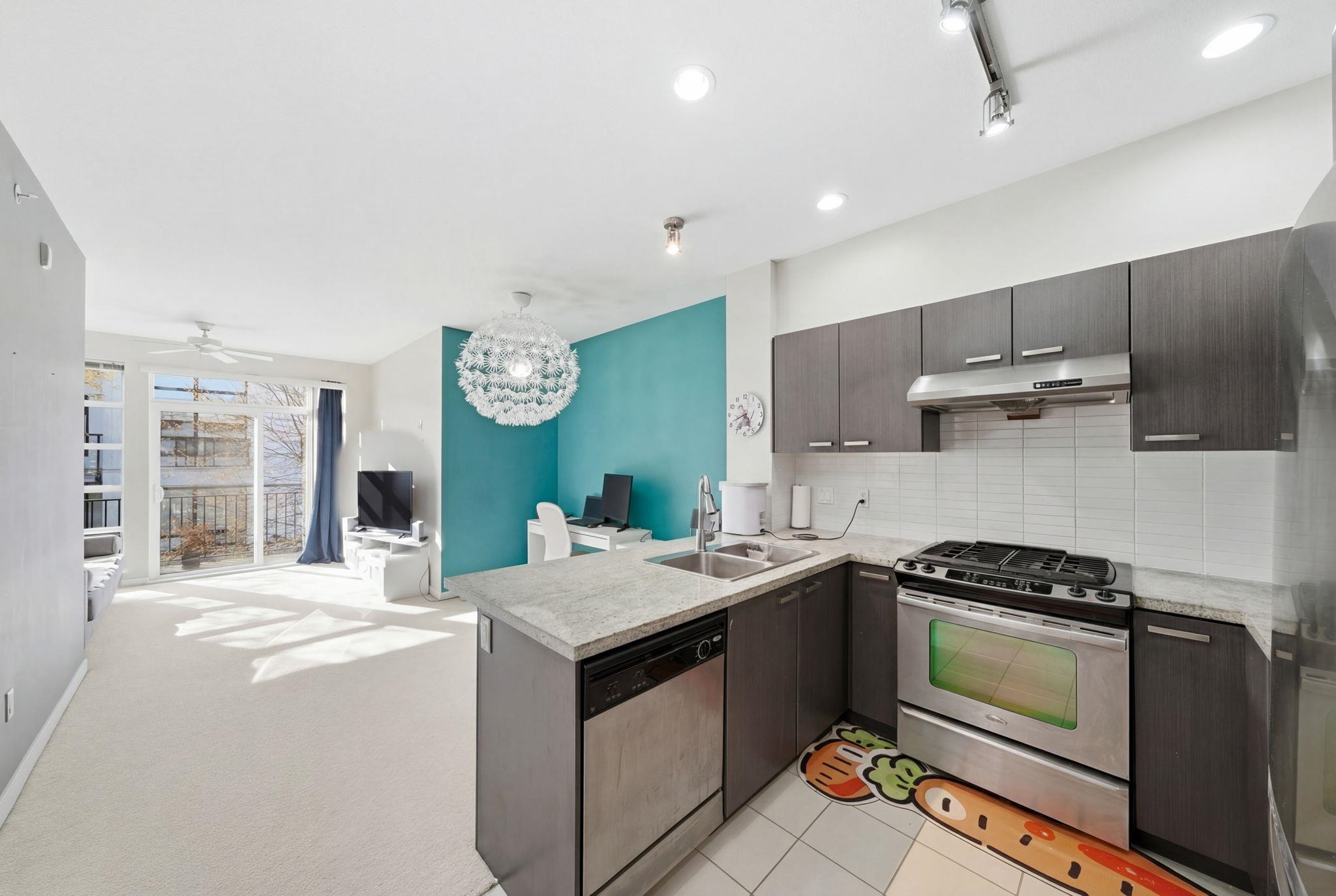 429 9500 Odlin Road Richmond For Sale, R3109518 - StrawHomes.com