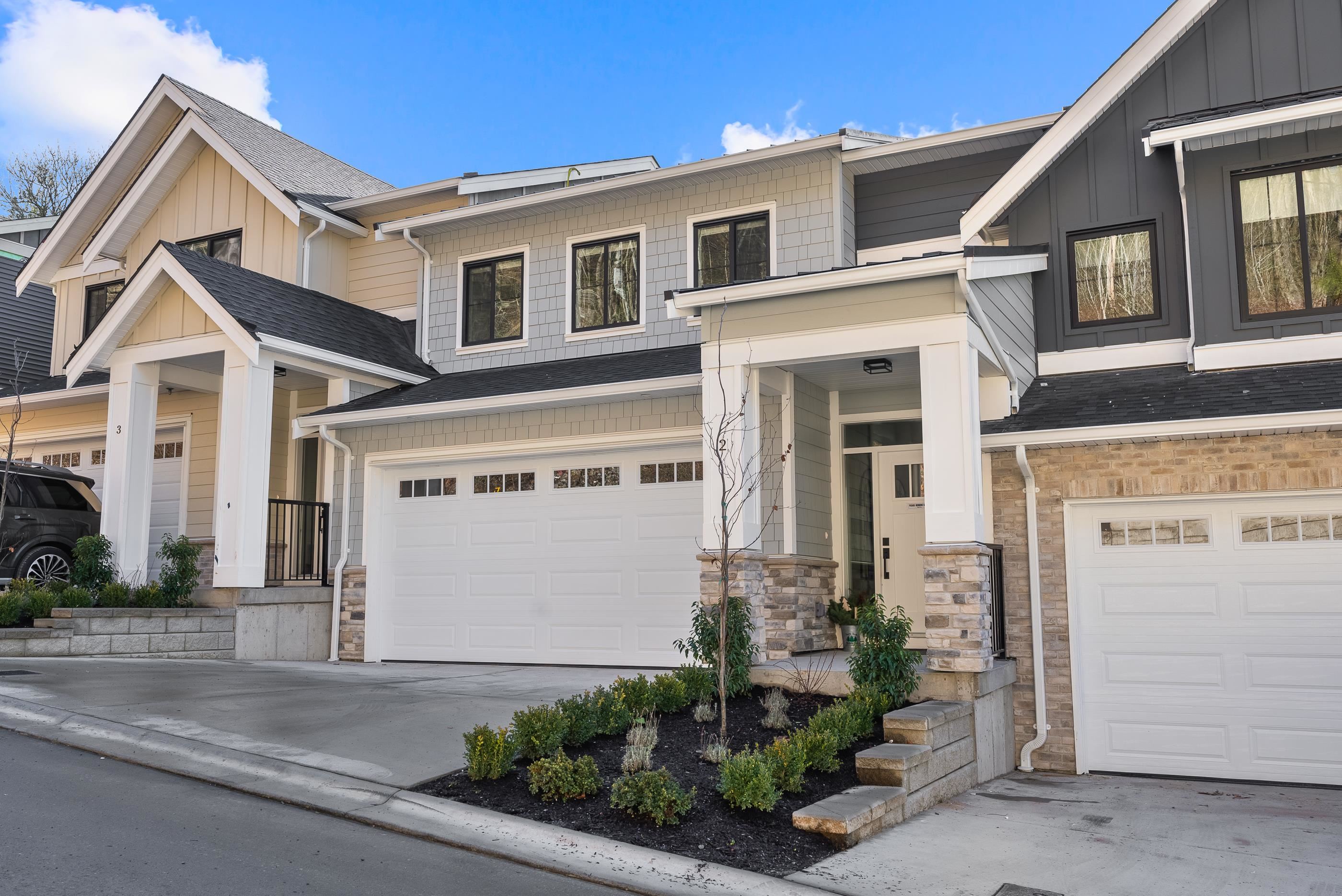 8 35247 Straiton Road Abbotsford For Sale, R3113530 - StrawHomes.com