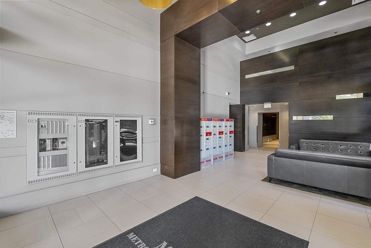 2801 1155 The High Street Coquitlam For Sale, R3071355 - StrawHomes.com